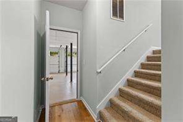 128 Hunters Pointe Court, Villa Rica, GA 30180