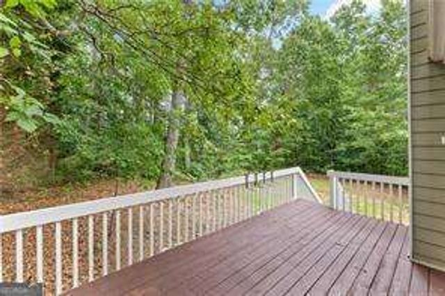 128 Hunters Pointe Court, Villa Rica, GA 30180