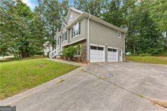 128 Hunters Pointe Court, Villa Rica, GA 30180