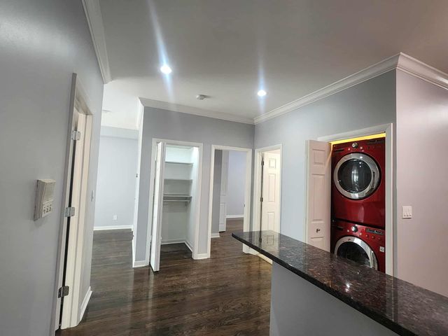 4855 N Harding Avenue 2, Chicago, IL 60625