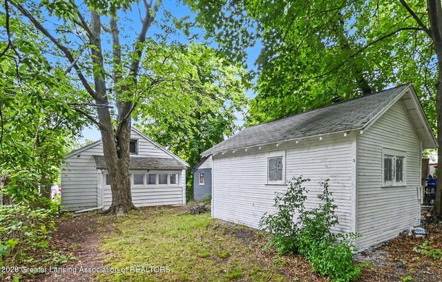 1005 Mccullough Street, Lansing, MI 48912