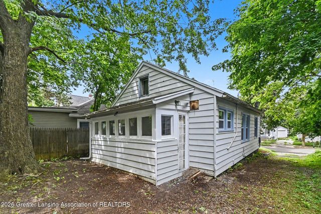 1005 Mccullough Street, Lansing, MI 48912