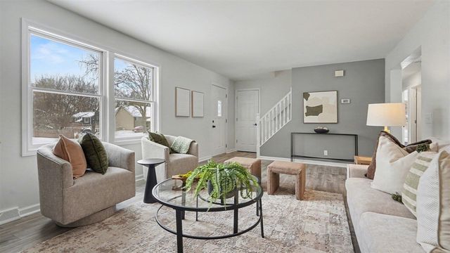 2105 Independence Boulevard, Ann Arbor, MI 48104