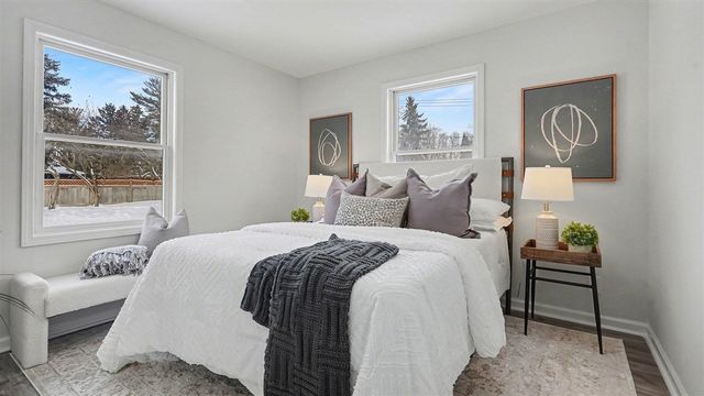 2105 Independence Boulevard, Ann Arbor, MI 48104