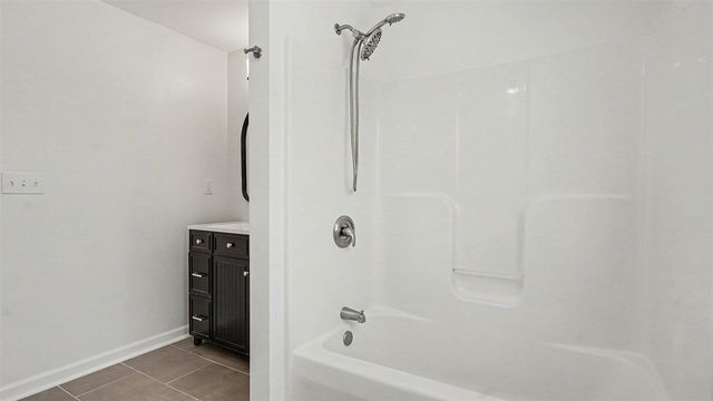 2105 Independence Boulevard, Ann Arbor, MI 48104