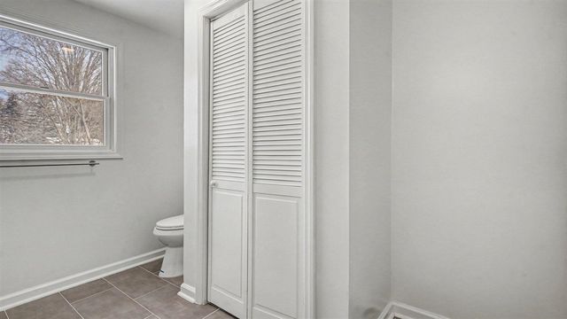 2105 Independence Boulevard, Ann Arbor, MI 48104