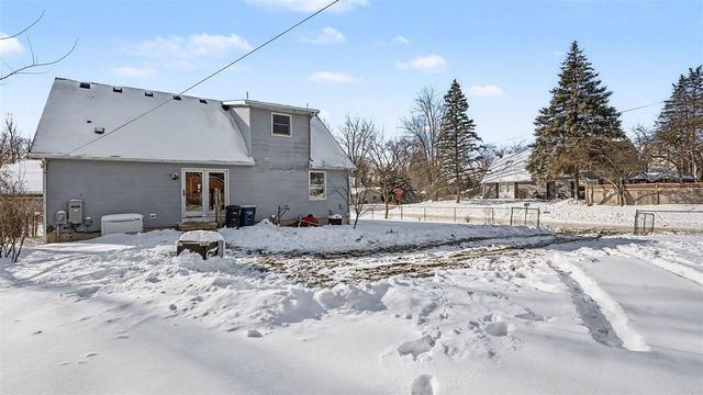 2105 Independence Boulevard, Ann Arbor, MI 48104