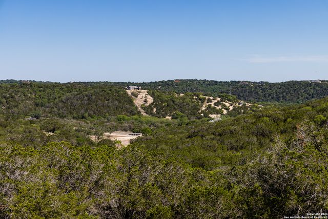 179 N Countless Views Dr, Kerrville, TX 78028
