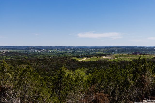 179 N Countless Views Dr, Kerrville, TX 78028