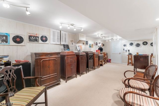 831 Odonnell Ave, Scotch Plains Twp., NJ 07076