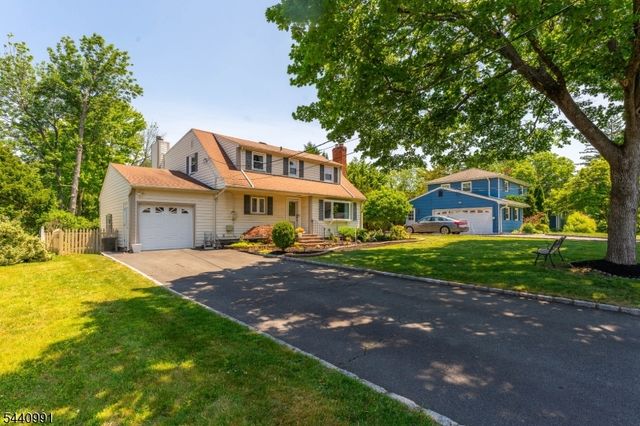 831 Odonnell Ave, Scotch Plains Twp., NJ 07076