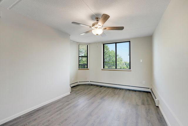 2601 Kenzie Terrace 412, Saint Anthony, MN 55418