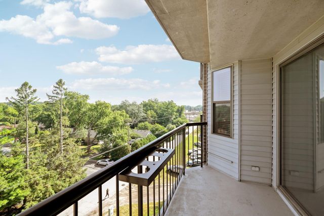 2601 Kenzie Terrace 412, Saint Anthony, MN 55418