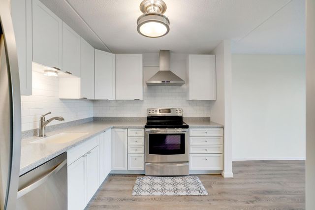2601 Kenzie Terrace 412, Saint Anthony, MN 55418