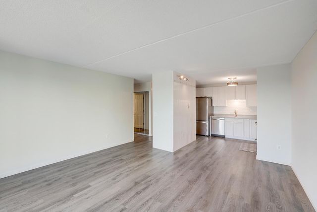 2601 Kenzie Terrace 412, Saint Anthony, MN 55418