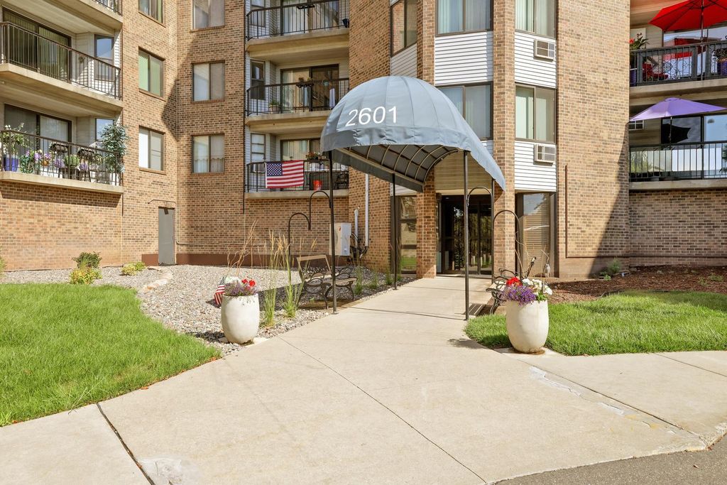 2601 Kenzie Terrace 412, Saint Anthony, MN 55418