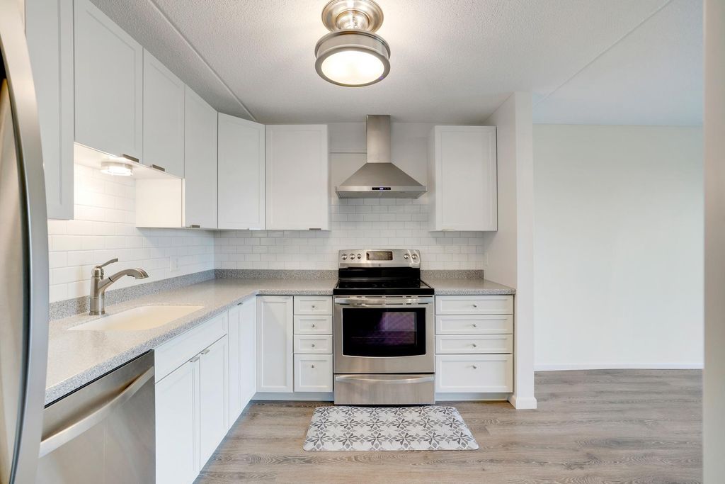 2601 Kenzie Terrace 412, Saint Anthony, MN 55418 — photo 5
