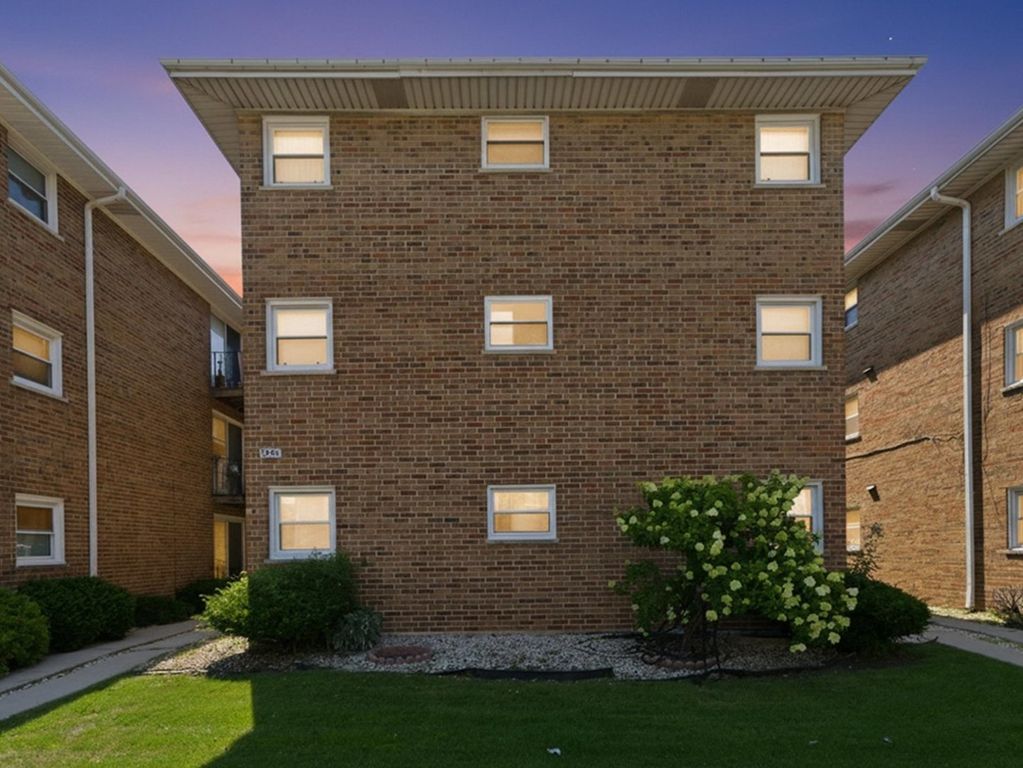 3456 N Harlem Avenue 3W, Chicago, IL 60634