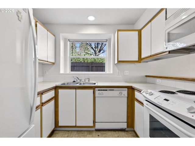 4606 W POWELL Blvd 162, Gresham, OR 97030