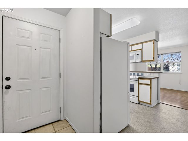 4606 W POWELL Blvd 162, Gresham, OR 97030