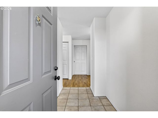 4606 W POWELL Blvd 162, Gresham, OR 97030