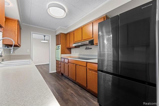 791 Robinhood Circle, Bloomfield Hills, MI 48304