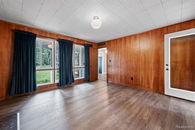 791 Robinhood Circle, Bloomfield Hills, MI 48304