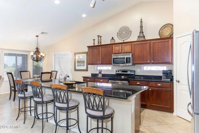 121 S AGUA FRIA Lane, Casa Grande, AZ 85194