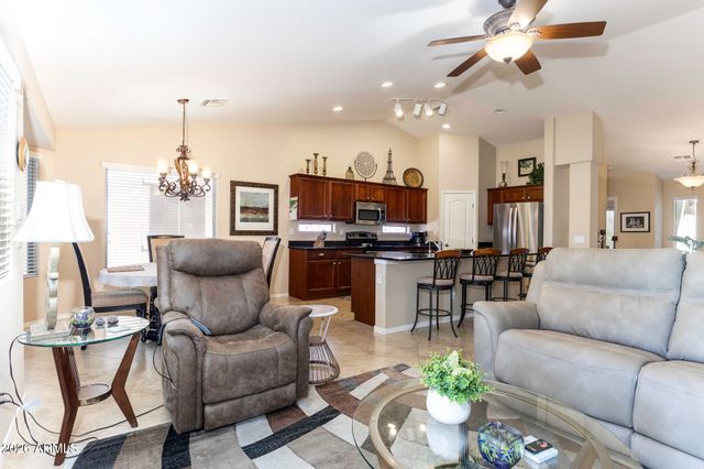 121 S AGUA FRIA Lane, Casa Grande, AZ 85194