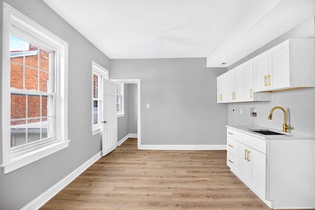 206 E UNION ST, Burlington, NJ 08016