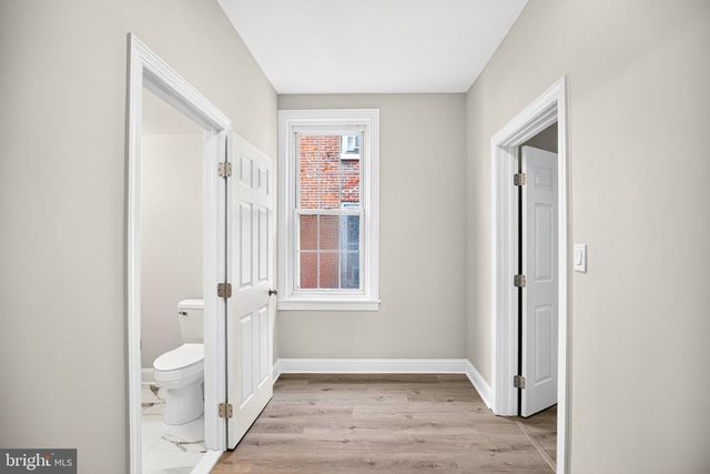 206 E UNION ST, Burlington, NJ 08016