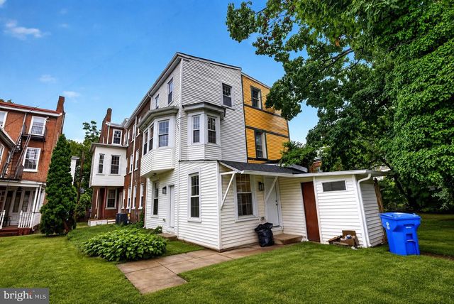 206 E UNION ST, Burlington, NJ 08016