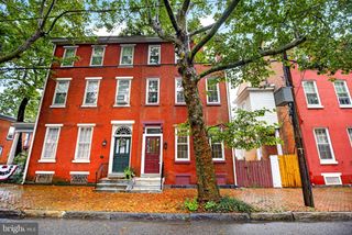 206 E UNION ST, Burlington, NJ 08016