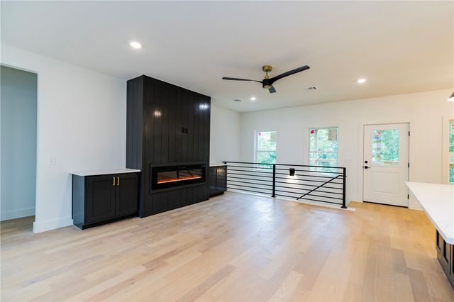 4 Lauder Circle, Bella Vista, AR 72715