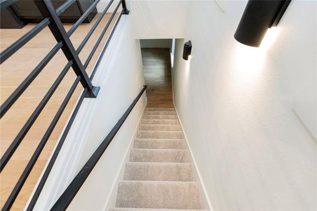 4 Lauder Circle, Bella Vista, AR 72715
