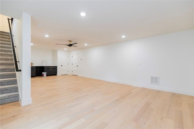 4 Lauder Circle, Bella Vista, AR 72715