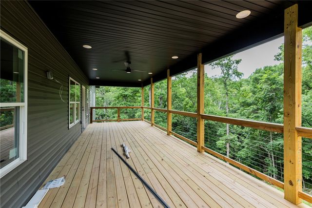 4 Lauder Circle, Bella Vista, AR 72715