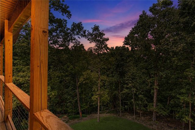 4 Lauder Circle, Bella Vista, AR 72715