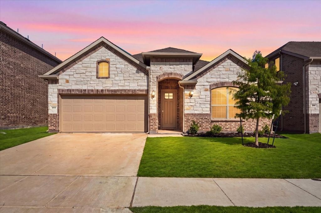 2109 Esher Drive, Little Elm, TX 75068 — exterior