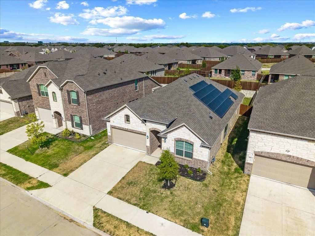 2109 Esher Drive, Little Elm, TX 75068 — photo 5