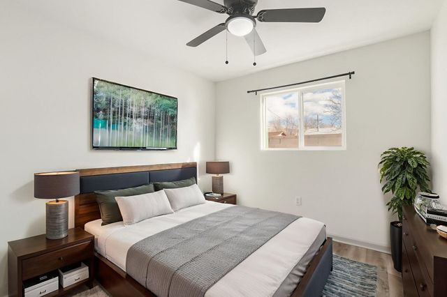 8013 Kathryn Avenue SE, Albuquerque, NM 87108