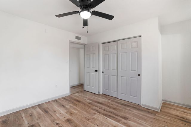 8013 Kathryn Avenue SE, Albuquerque, NM 87108