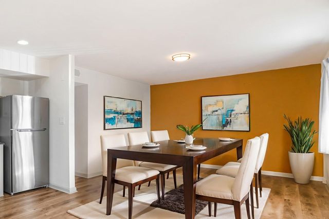 8013 Kathryn Avenue SE, Albuquerque, NM 87108