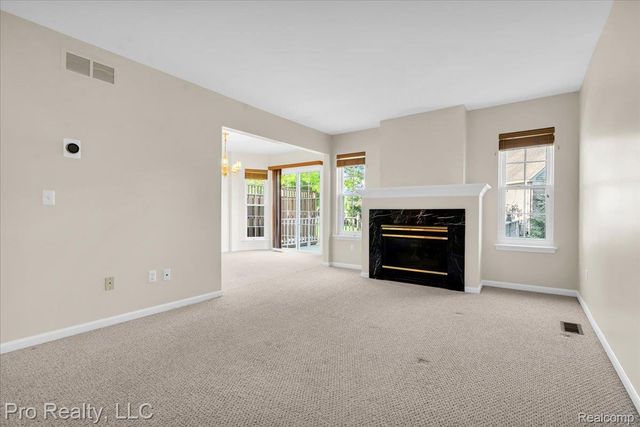 4000 Hunters Circle E 137, Canton Charter Township, MI 48188