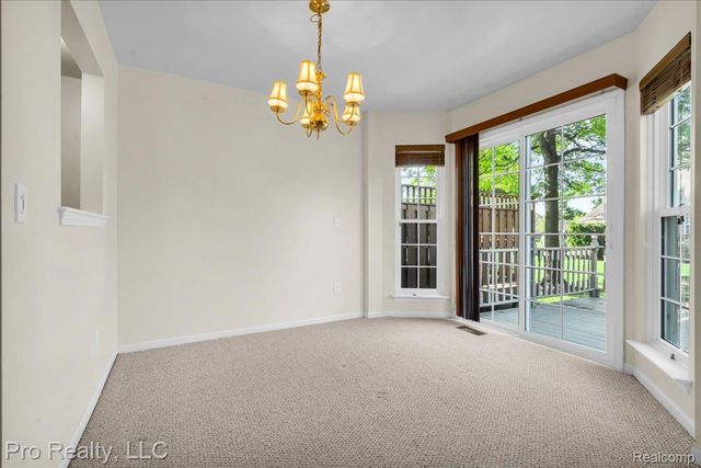4000 Hunters Circle E 137, Canton Charter Township, MI 48188