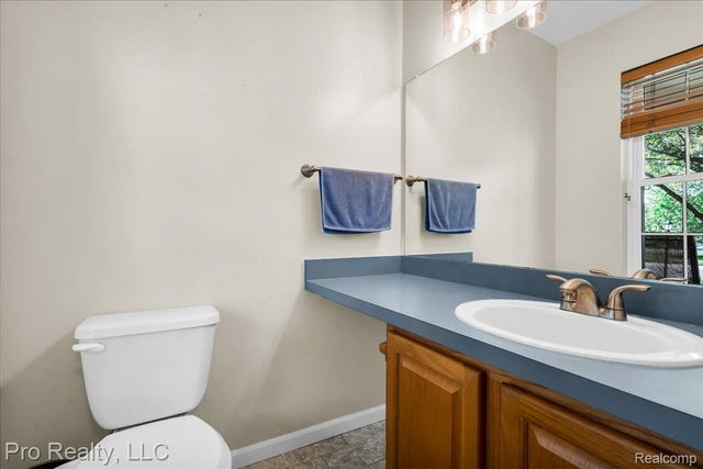 4000 Hunters Circle E 137, Canton Charter Township, MI 48188