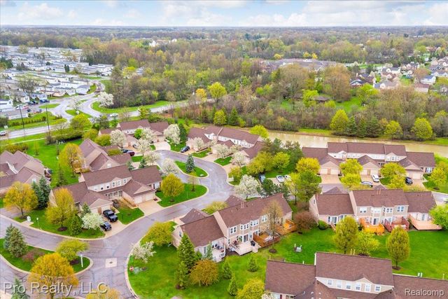 4000 Hunters Circle E 137, Canton Charter Township, MI 48188