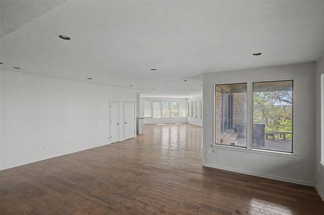 1434 Crownhill Drive, Arlington, TX 76012