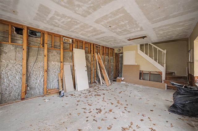 1434 Crownhill Drive, Arlington, TX 76012