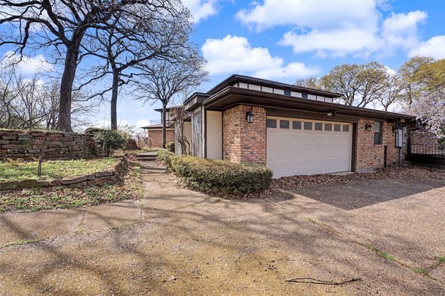 1434 Crownhill Drive, Arlington, TX 76012